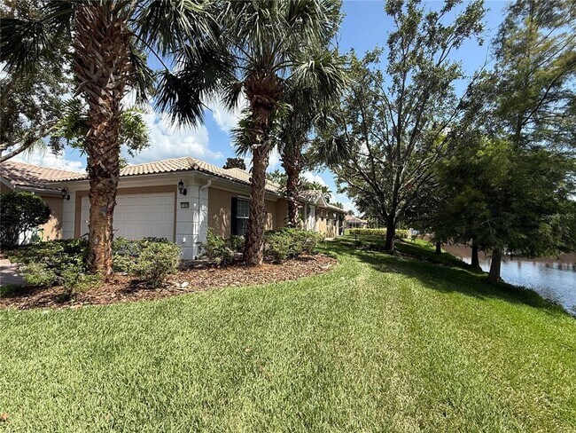 Foto del edificio - 11838 Fan Tail Ln