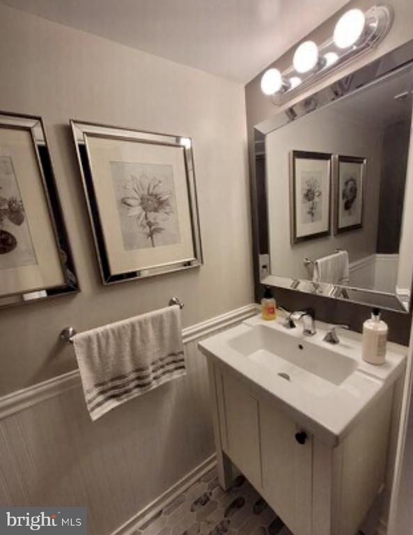 Foto del edificio - 1415 Greenmont Ct