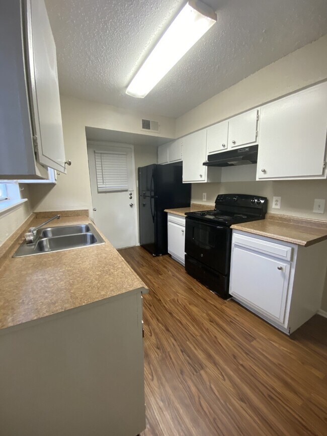 Hamlet Park Apartments in Beaumont, TX