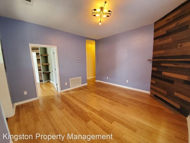 Foto del edificio - 3 br, 2 bath House - 553 Pemberton St.