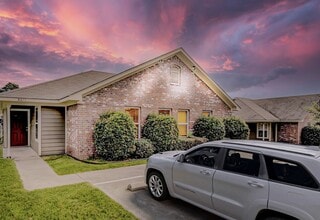 Building Photo - 8620 Mansion Creek Cir