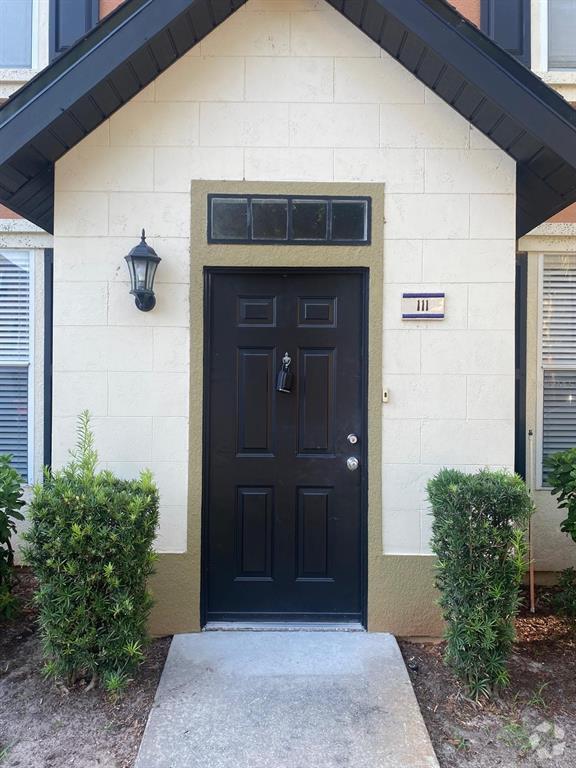 Building Photo - 6063 Westgate Dr