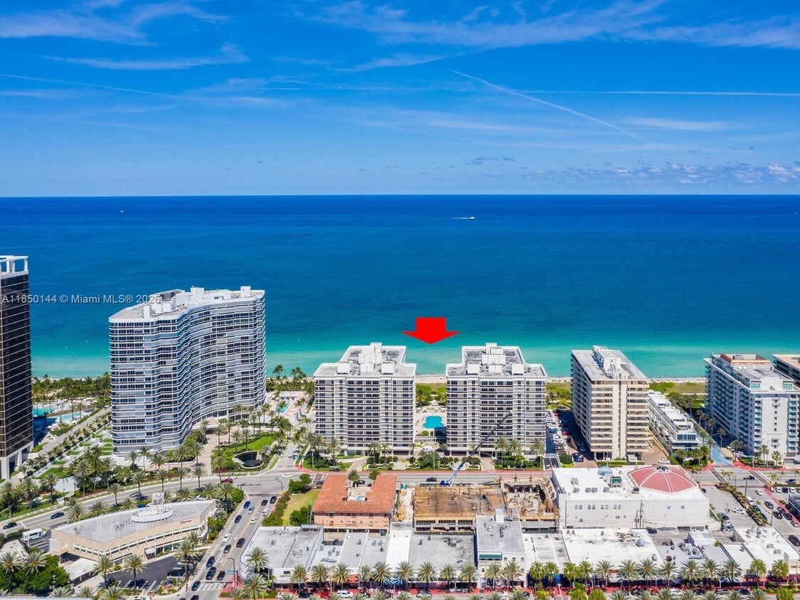 Foto principal - 9595 Collins Ave