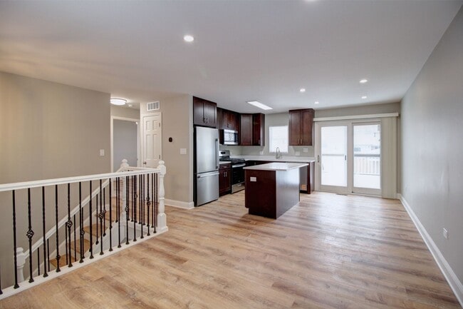 Building Photo - 225 Haller Ave