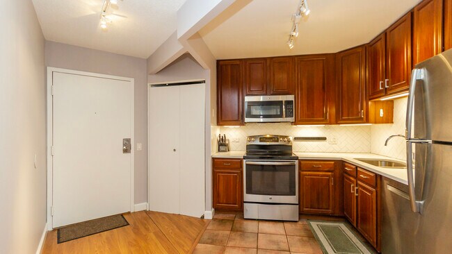 Foto del edificio - 5320 N Sheridan Rd