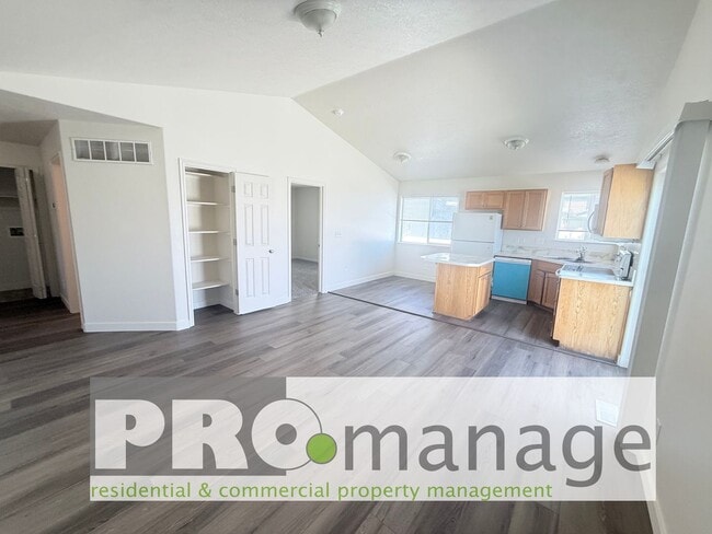 Building Photo - 3573 E Deloy Dr
