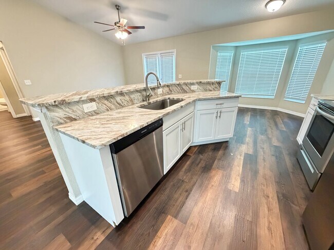 Foto del edificio - Stunning, Beautiful 3 Bedroom, 2 Bathroom Home in Ocala!