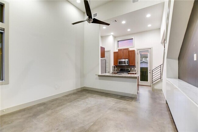 Foto del edificio - 1805 Ulit Ave