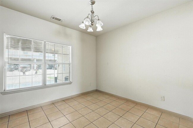 Foto del edificio - 2353 Homewood Ln
