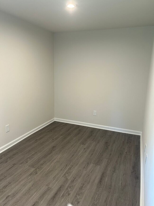 Building Photo - Easley, 3BD/2.5BA, 1605SF