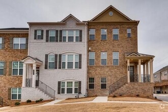 Building Photo - 2481 Georgetown Ave
