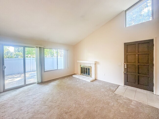 Foto del edificio - SD: 2B/2BA in the Westwood Community of Rancho Bernardo featuring Air Conditioning and 2-car deta...