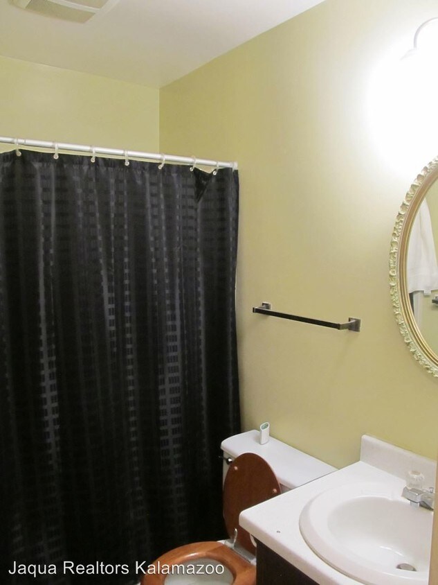 Foto del edificio - 3 br, 1.5 bath House - 4878 Norfolk Circle