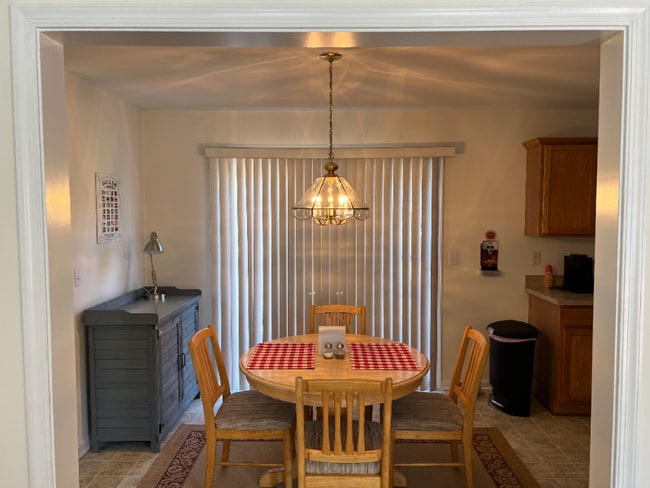 Building Photo - 1014 Zircon Ct