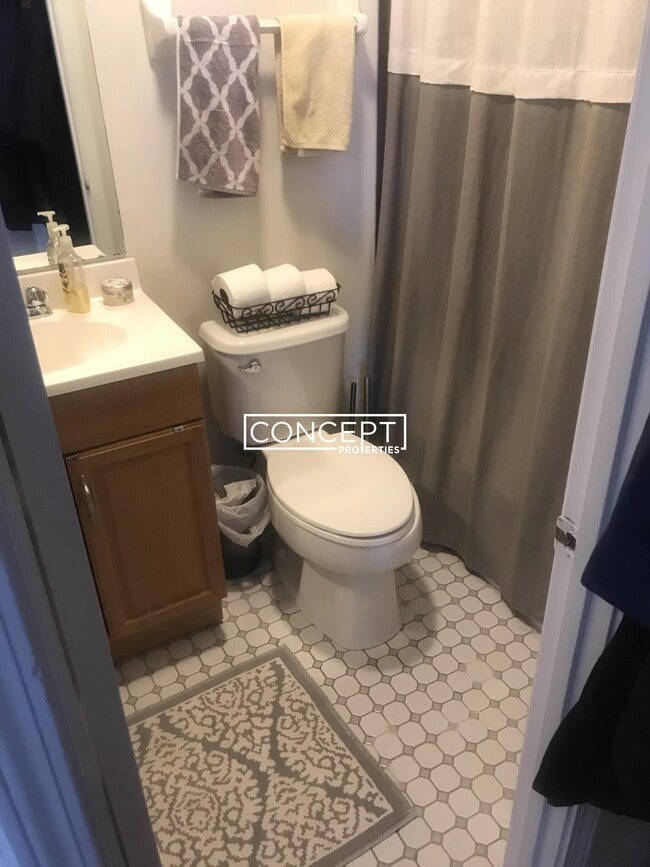 Building Photo - 423 Shawmut Ave