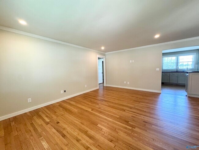 Foto del edificio - 6609 Chadwell Rd SW
