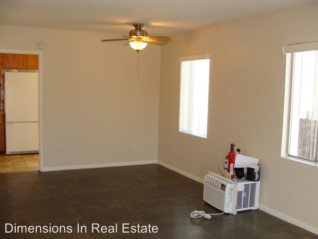 Building Photo - 3 br, 1 bath House - 703 W. Chase Avenue