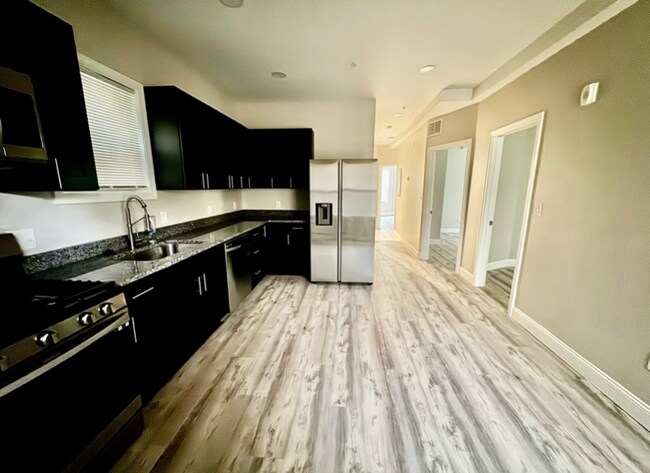 Foto del edificio - 141-143-143 Howard Ave