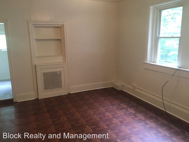 Building Photo - 1240 Markley St