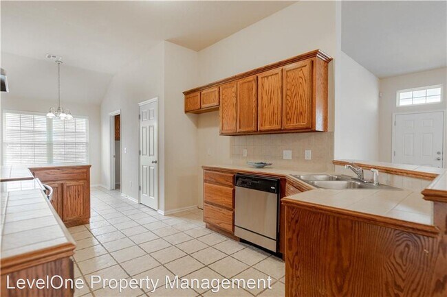 Building Photo - 3 br, 2 bath House - 15941 Katie Ridge Drive