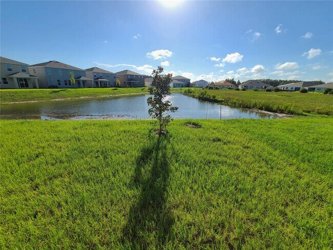 Foto del edificio - 2518 Warren Acrs Blvd