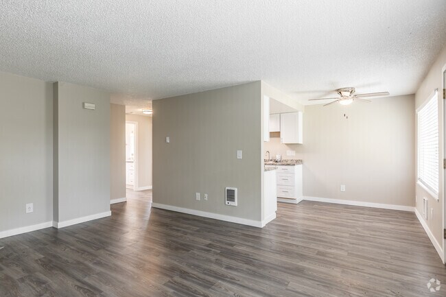 2HAB, 1BA - 900 ft² - Stonecreek Duplexes