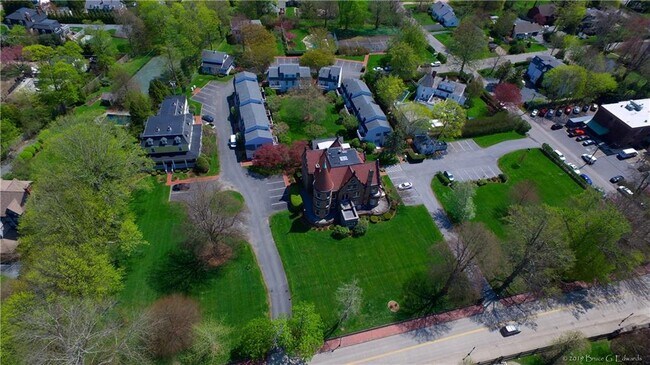 Foto del edificio - 364 Bellevue Ave