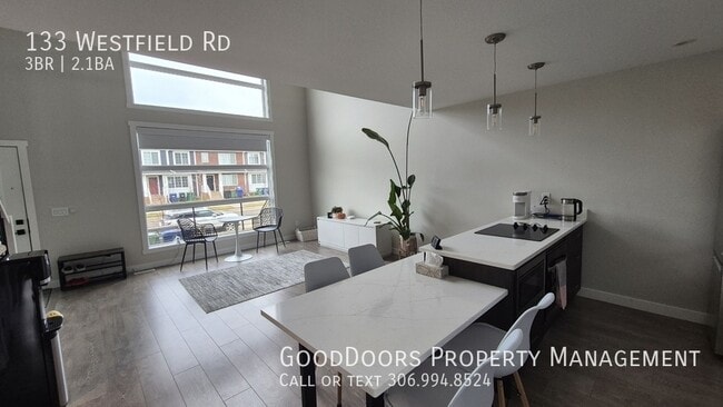 Building Photo - 133 Westfield Rd