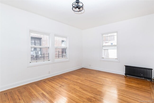 Photo - 3555 Netherland Ave Apartment