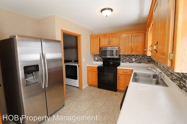 Building Photo - 3 br, 2 bath House - 3093 S Overhill Ct