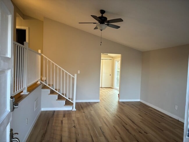 Foto del edificio - 3BR/2.5BA Home Available 12/1