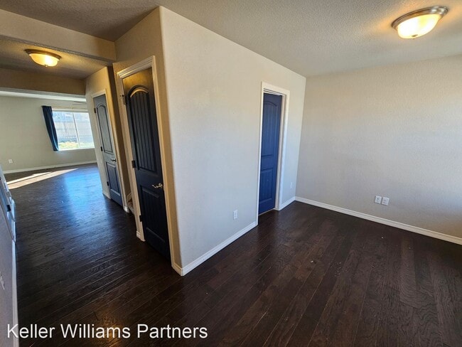 Building Photo - 4 br, 3 bath House - 6679 Weiser Dr