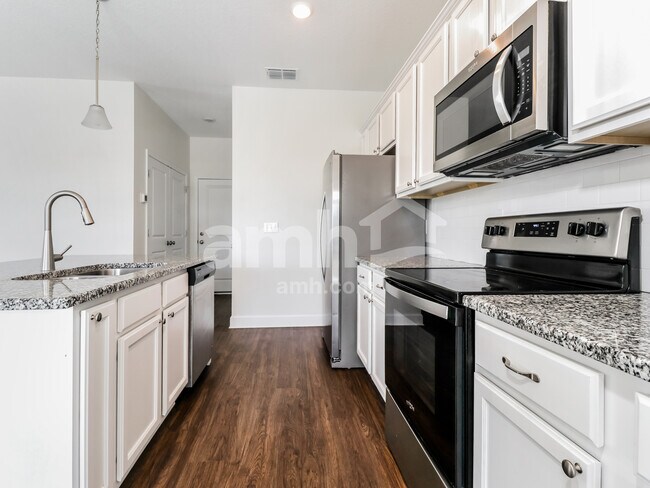 Building Photo - 1053 Walden Pond Drive