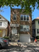 Building Photo - 325 E 235th St