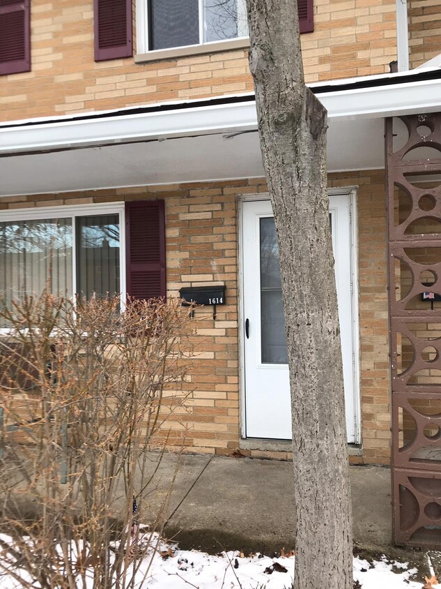 Foto principal - 1614 Lee Terrace Dr
