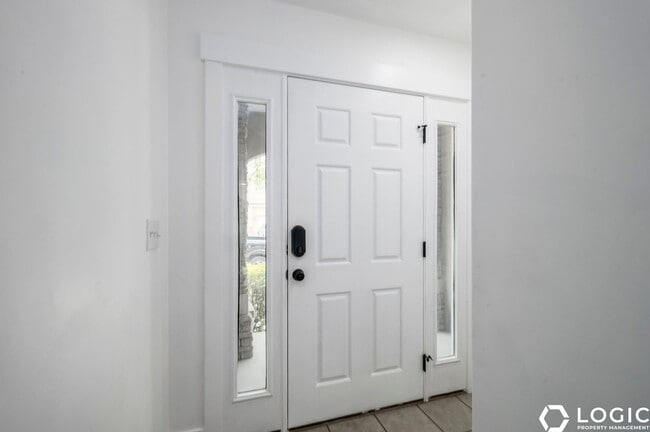 Building Photo - 1212 S 1410 E