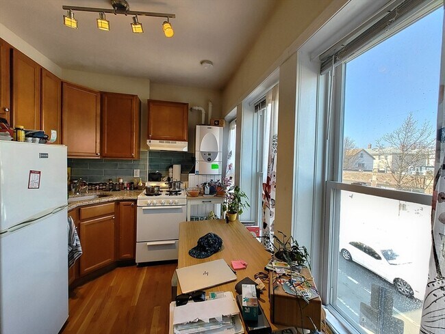 Foto del edificio - 1056 Cambridge St