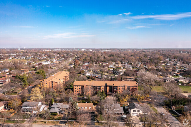 Aerial Photo - Farmingdale Terrace