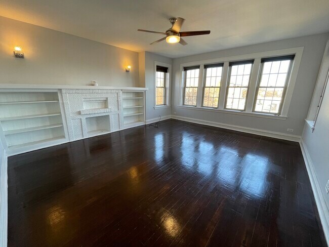 Foto del edificio - 4919 W Cuyler Ave