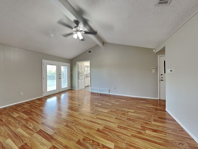 Building Photo - 3013 Esters Ct