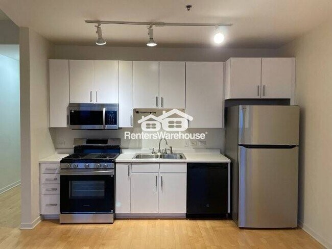 Foto del edificio - Available May 1st 1 Bedroom 1 Bath Condo in Minneapolis
