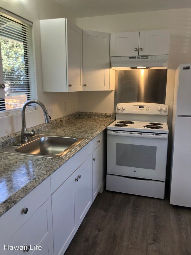 Building Photo - 2 br, 1 bath House - 3504 Old Haleakala Hwy