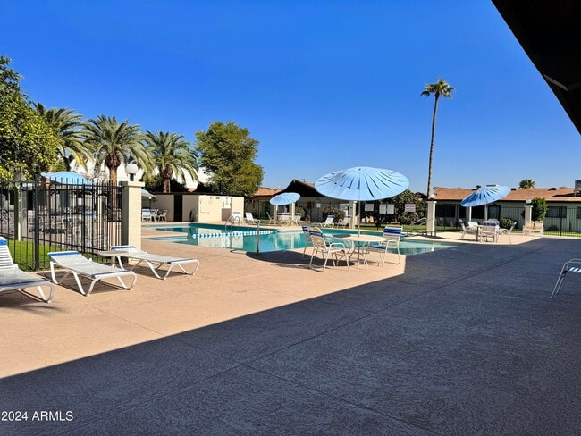 Foto del edificio - 6721 E McDowell Rd