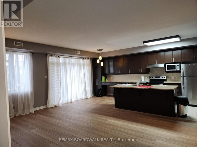 Building Photo - 170 Hornchurch Ln