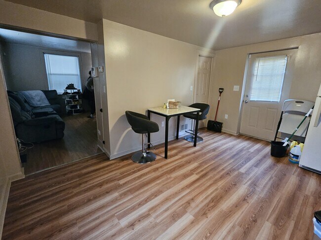 Foto del edificio - 200 Arabella St