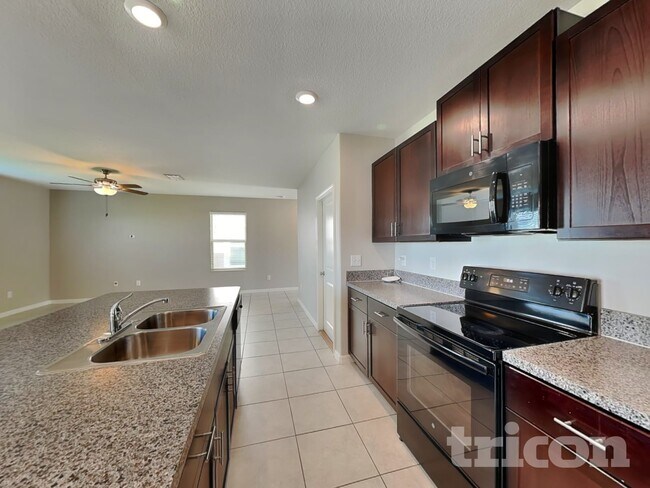 Foto del edificio - 11421 Sage Canyon Dr.