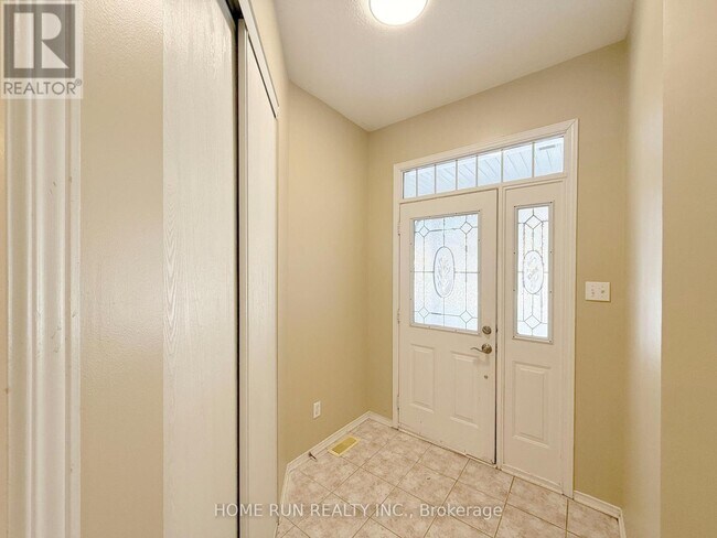 Photo du bâtiment - 95 Hemlo Crescent