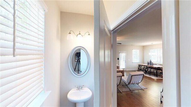 Building Photo - 1510 Ashbrooke Trace