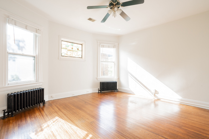 Primary Photo - Beautiful Apartment Near Gaslight District!