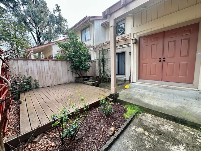 Foto del edificio - Newly updated 2 Bedroom 2.5 Bath!